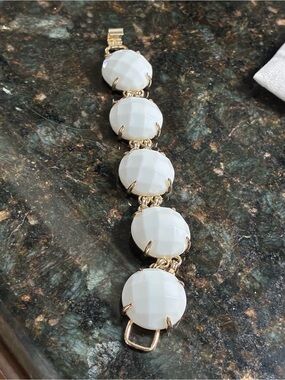 Kendra Scott gold Cassie bracelet in white faceted stones